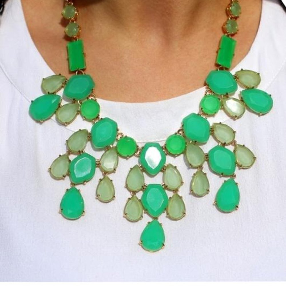 Stella  Dot Linden Green Crystal Statement Necklace